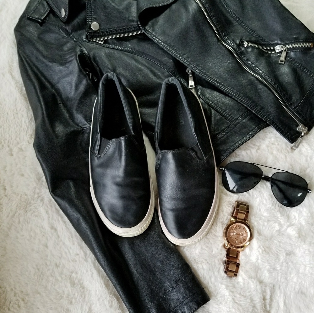 Black Canvas Shoes